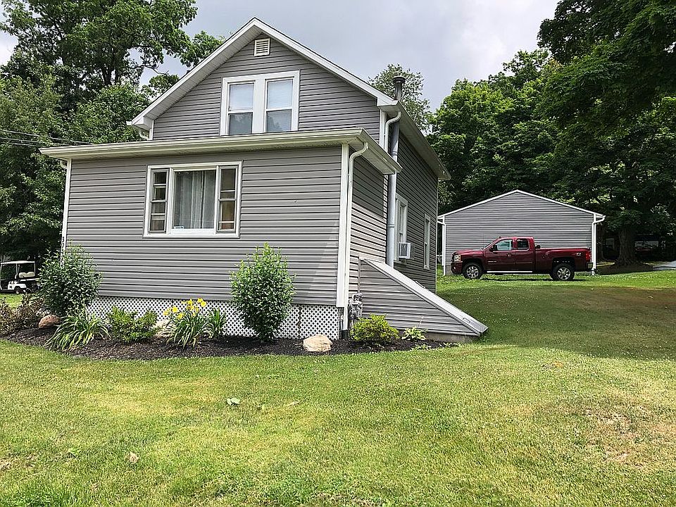 1st image of 394382 Janes Ave