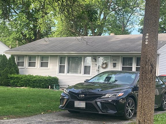 3rd image of 800 Saint Brendan Ln