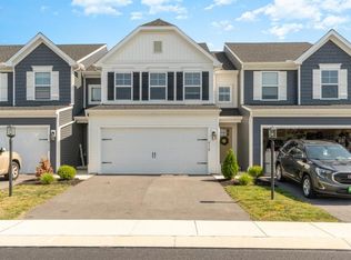 4110 Orrs Town Ct, Mechanicsburg, PA 17050