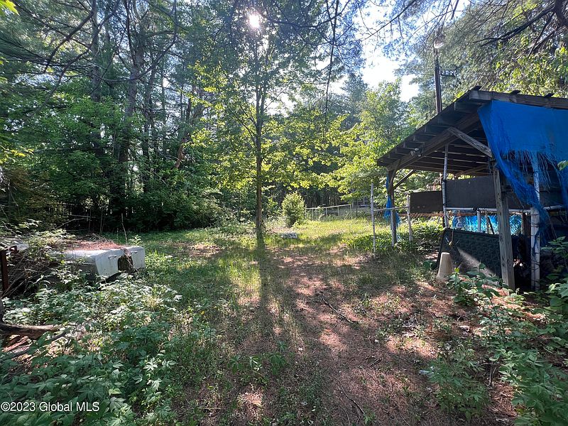 4th image of 471 County Highway 122