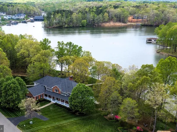 5404 Bazzanella Dr, Mineral, VA 23117