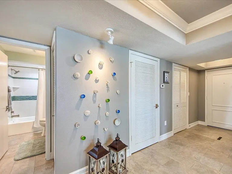 17400 Gulf Blvd #J9 — Photo 29