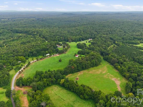 4650 Forest View Rd, Blacksburg, SC 29702