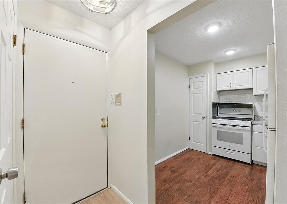 444 N Clay Ave APT 2N, Saint Louis, MO 63122 | Zillow