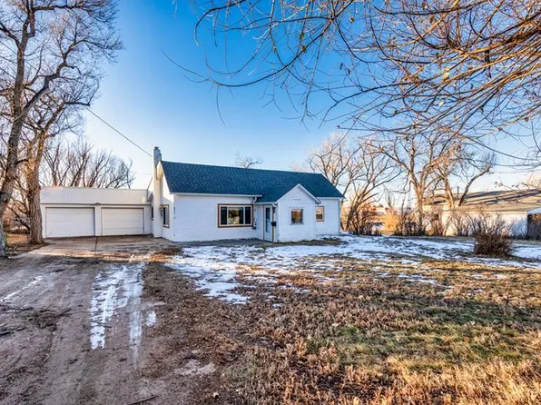 895 7th St, Calhan, CO 80808