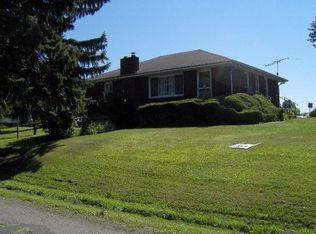 114 Lee Rd, Follansbee, WV 26037