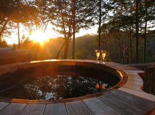 2286 Mark West Springs Rd, Santa Rosa, CA 95404