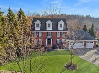 14731 King Arthur Ct, North Royalton, OH 44133