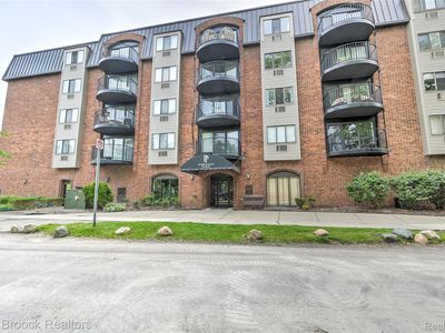 35300 Woodward Ave APT 503, Birmingham, MI, 48009
