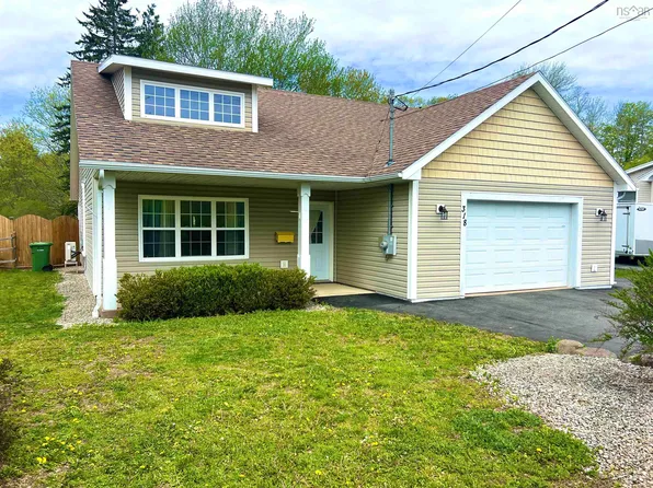 318 Victoria Rd, Bridgewater, NS B4V 2P1
