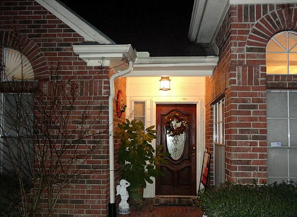 1st image of 17651 Glenwolf Dr