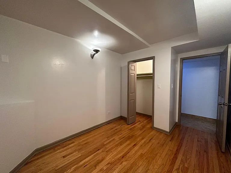 2106 N Albany Ave #GROUND LEVEL — Photo 9