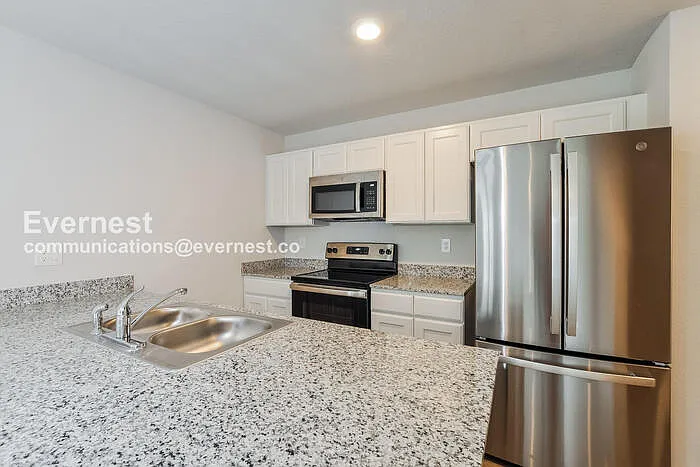 13 Zebulon Pl — Photo 5