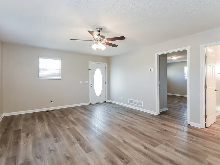 1146 Little Vine Church Rd — Photo 4