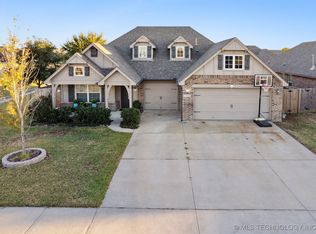 1558 E 137th St, Glenpool, OK 74033