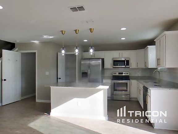 5th image of 7286 Townsend Village Ln
