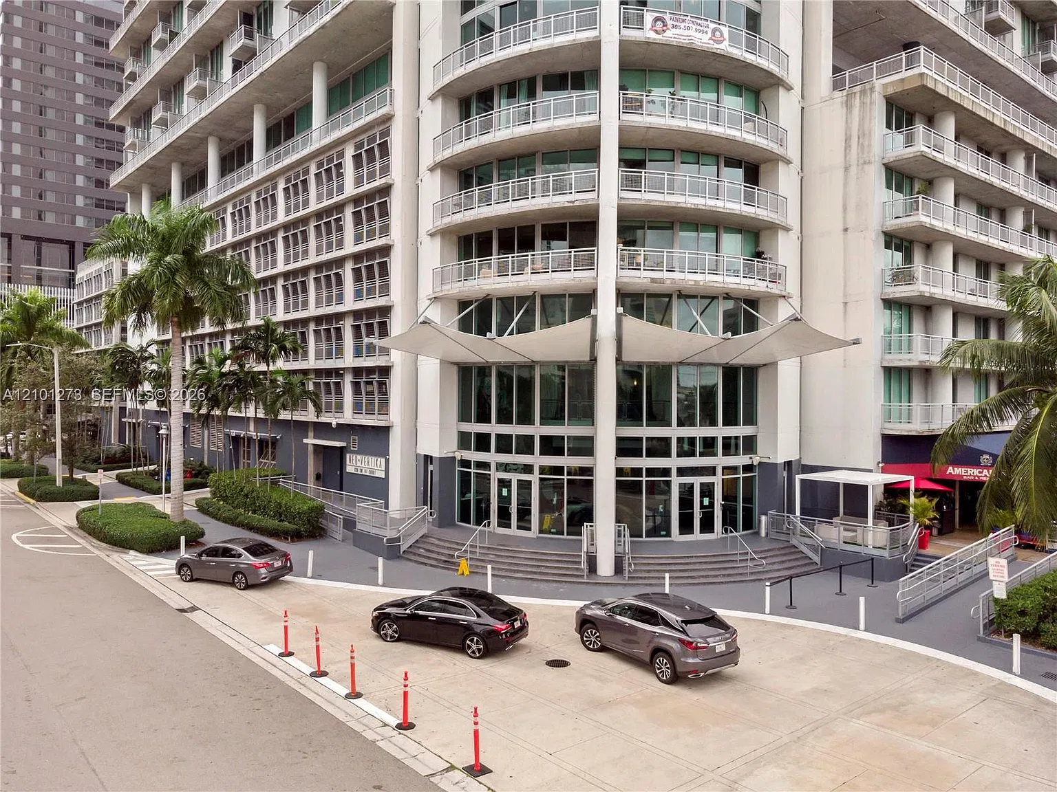 Neo Vertika Condo — Photo 3