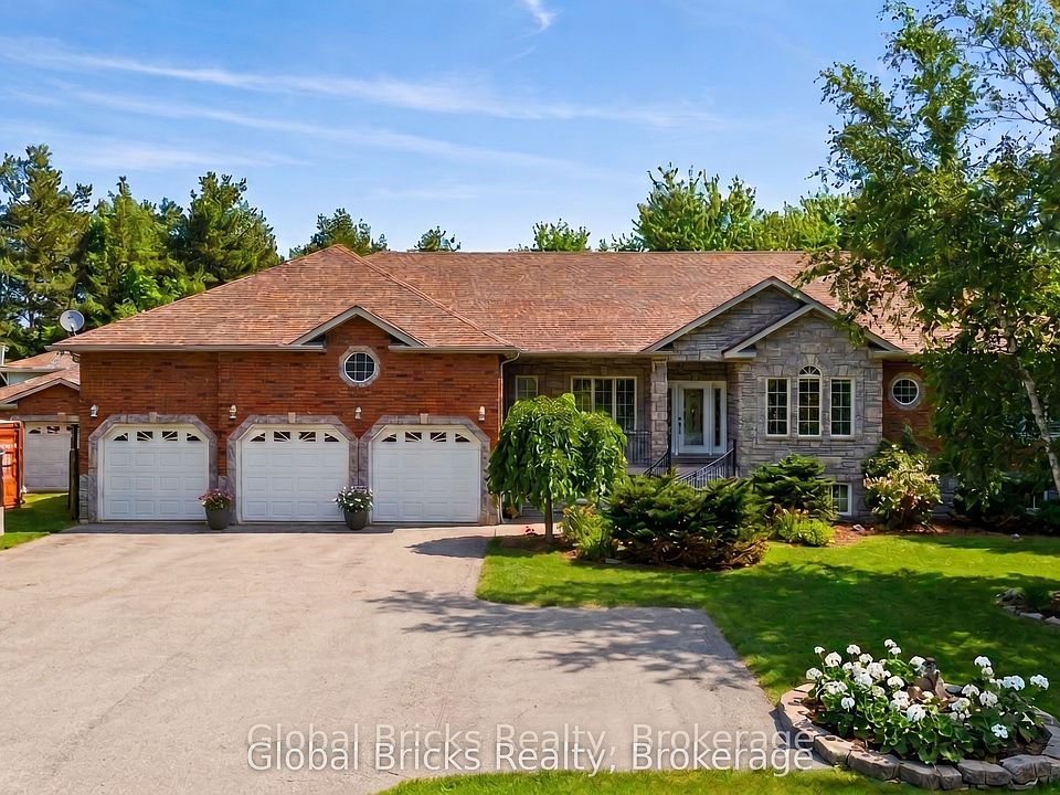 1st image of 14 Fisher Dr