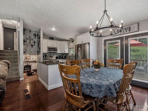 3rd image of 5520 Southgate Blvd