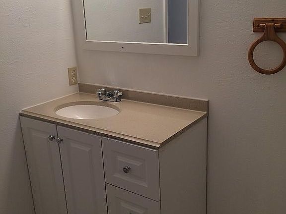 5th image of 30688 Anderson Dr