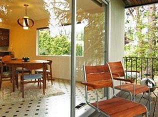 18916 Olympic View Dr, Edmonds, WA 98020