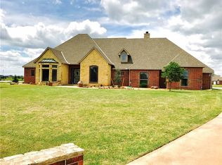 17600 Old Pond Rd, Edmond, OK 73012
