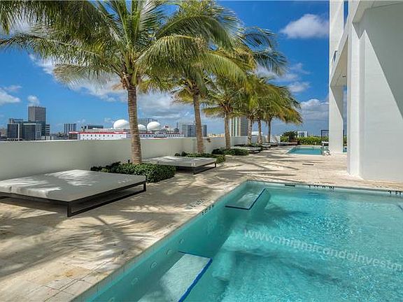 4th image of 1040 Biscayne Blvd APT 2306