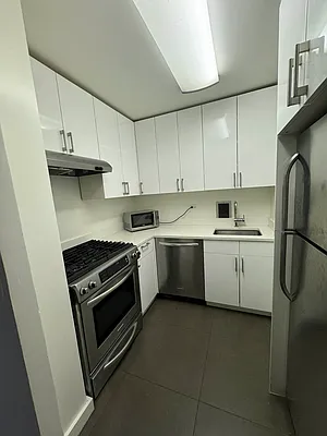 Rented by Olympia House Delaware LP | media 15