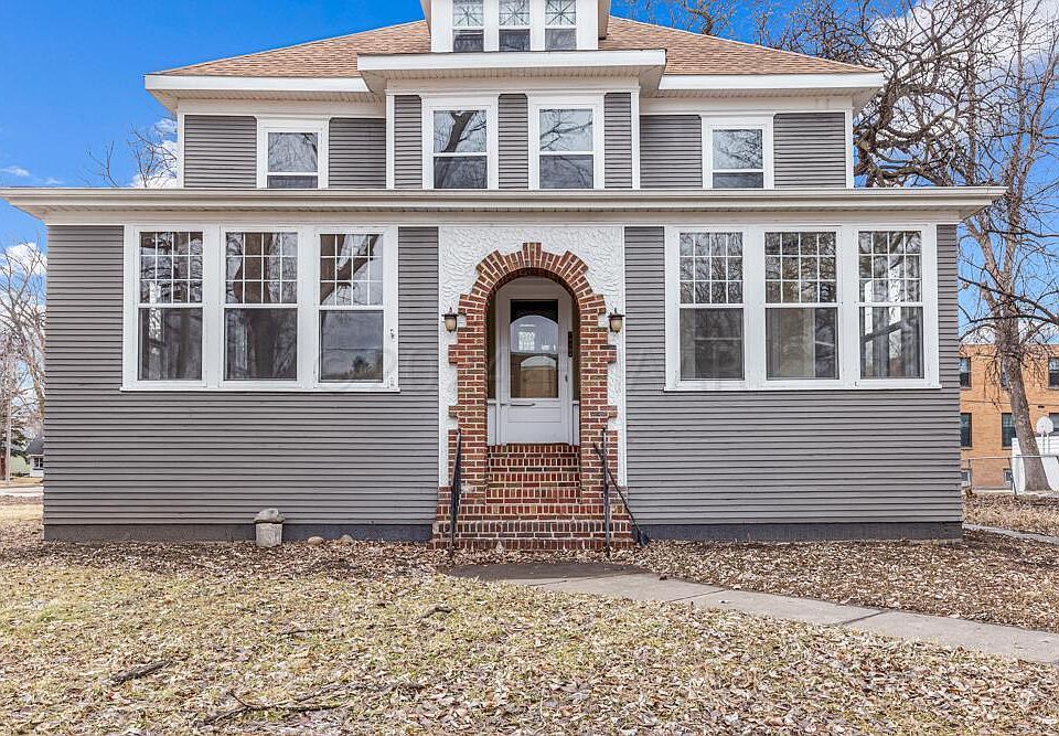 1019 9th St S, Fargo, ND 58103 Zillow