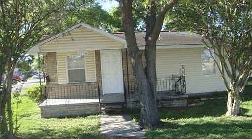 1st image of 1150 Plaza St