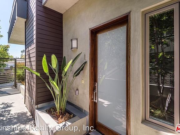 4th image of 811 19th St APT 1