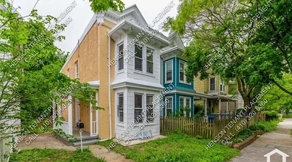 3 bed, $2,200 — Photo 2