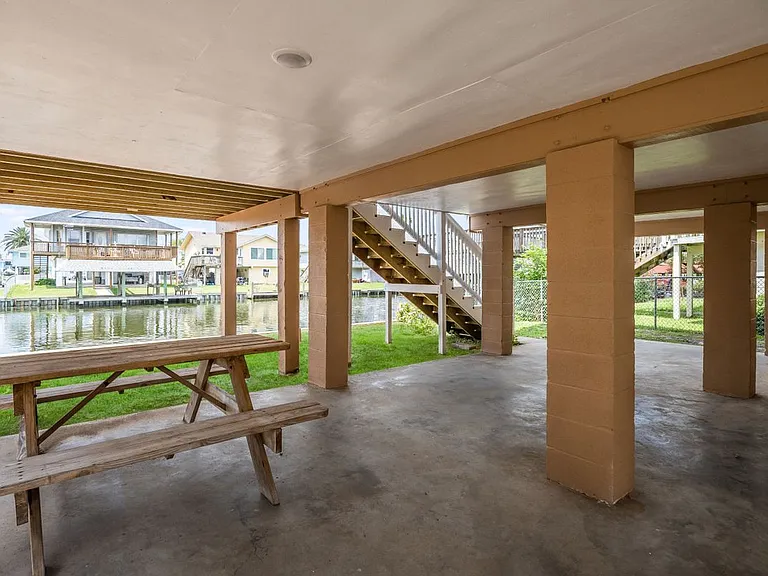 901 Bonita Dr — Photo 16
