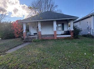 405 Beach Rd, Hampton, VA 23664