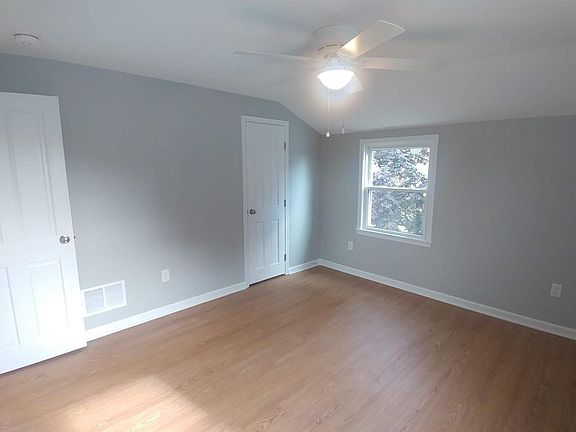 4th image of 123 Kenview Ave