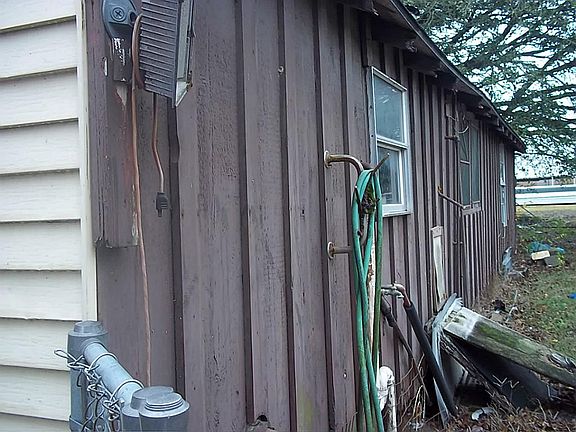 VIEW OF BACK OF HOUSE