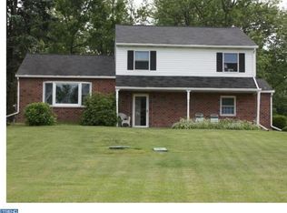 2340 Hill Rd, Perkiomenville, PA 18074