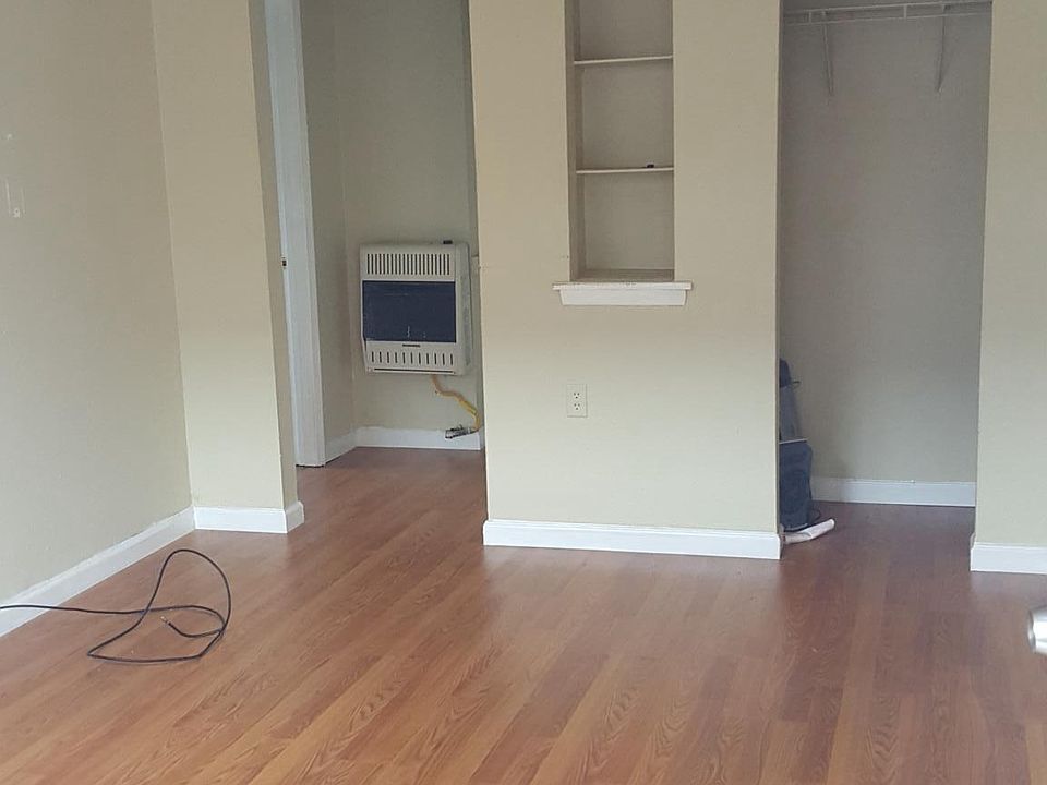 1st image of 1228 N Robertson St APT 1