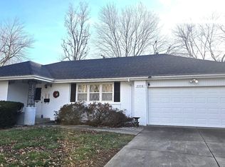 2338 E Cherryvale St, Springfield, MO 65804