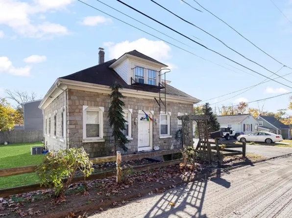 25 Kiley St Floor 2, North Providence, RI 02911