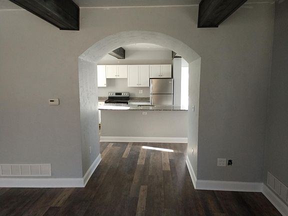 2nd image of 1105 Chambers Ave