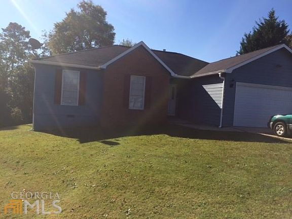2nd image of 1434 Oak Knoll Dr NE