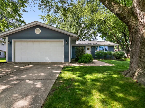 979 Mallard Dr, Bradley, IL 60915