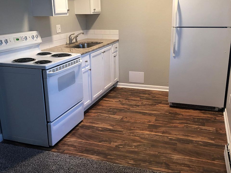 1st image of 4563 Colonial Ter
