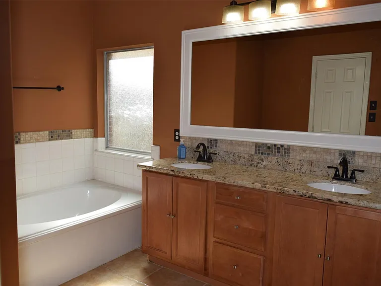4911 Dwarf Honey Suckle Ct — Photo 13