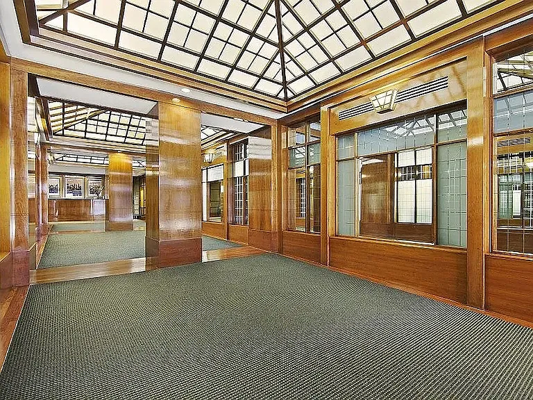 350 W 50th St #3EE — Photo 10