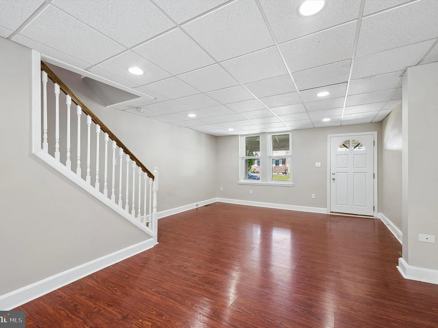 3 bed, 1328 sqft, $1,850 — Photo 3
