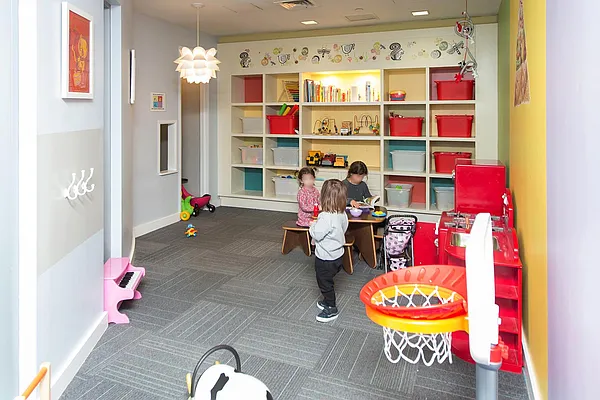 Sold by Azimuth Realty Corp | media 11