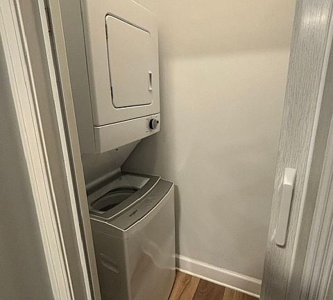 3rd image of 4845 Bevendean Dr Unit E2