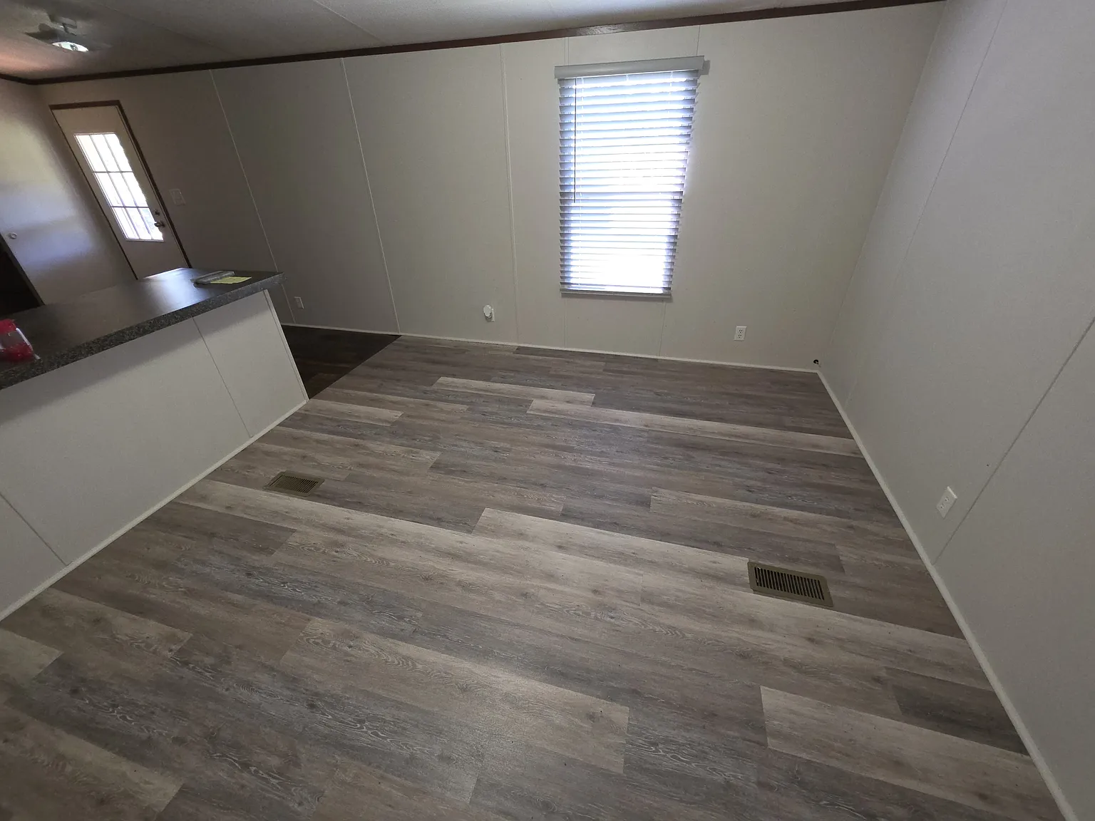 2 bed, 840 sqft, $1,100 — Photo 1